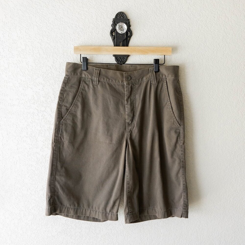 The North Face Men's Size 32 Long Olive Green 100% Cotton 11" Chino Shorts